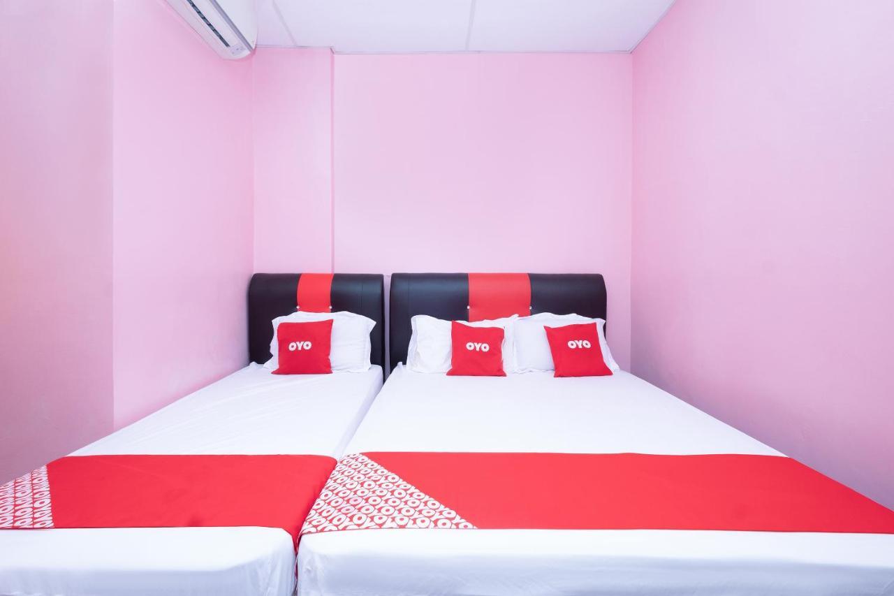 Oyo 89984 Noris Wang Homestay Лумут Экстерьер фото
